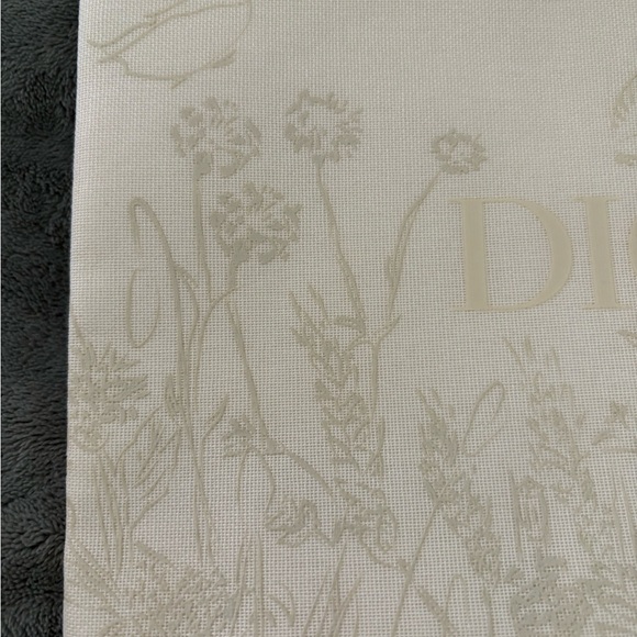 DIOR Beauty Spring Flower LARGE Pouch Makeup Bag CLUTCH Natural Beige New In Box - Picture 3 of 5